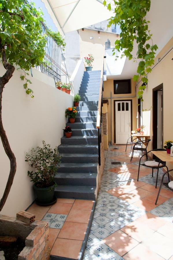 Ferienwohnung 17 Flats And Roof Garden Athen Exterior foto