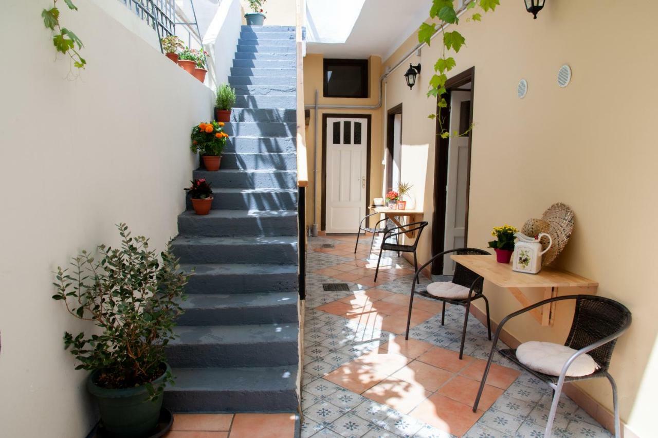 Ferienwohnung 17 Flats And Roof Garden Athen Exterior foto